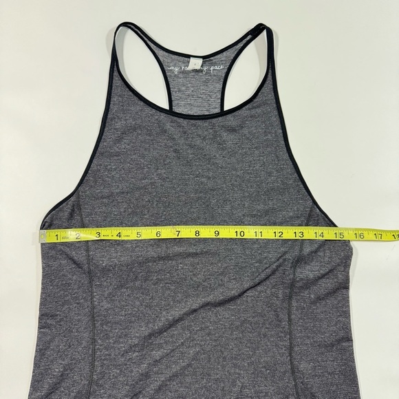 Lululemon Time To Sweat Tank Heathered Black - Picture 4 of 5